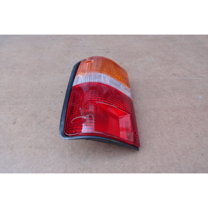Lanterna Traseira Esquerda Toyota Hilux 92 à 01 Nova