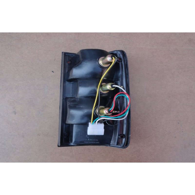 Lanterna Traseira Esquerda Toyota Hilux 92 à 01 Nova