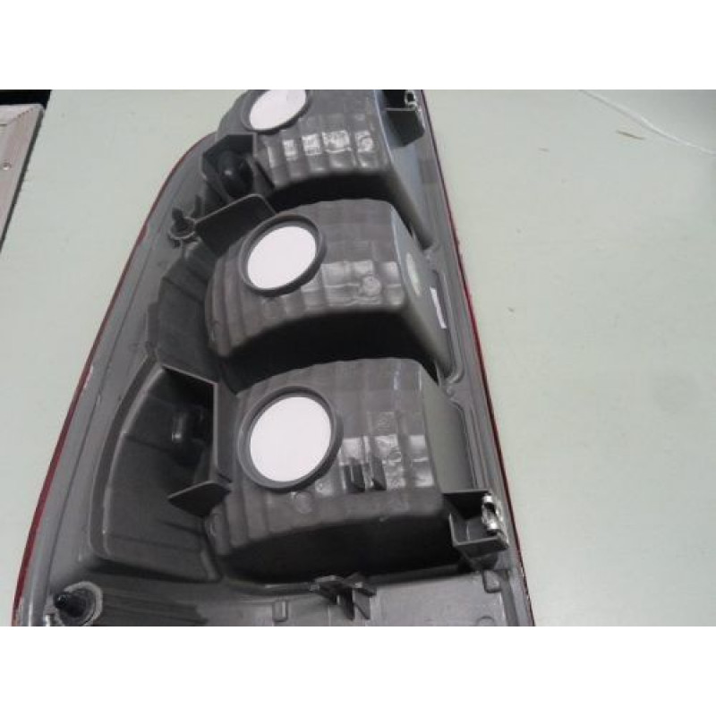 Lanterna Traseira Hilux 06 à 11 Direito