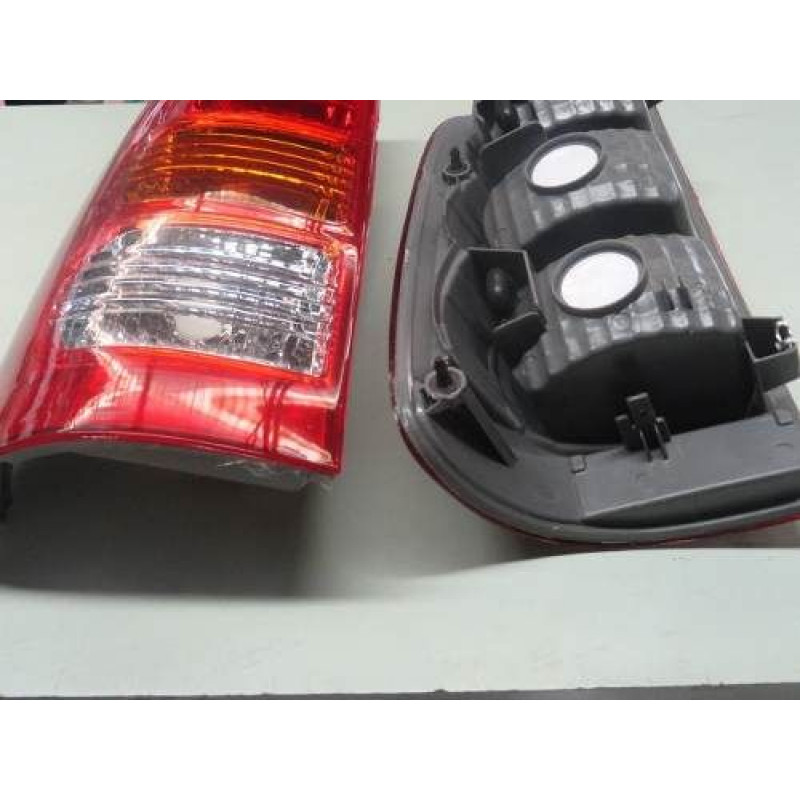 Lanterna Traseira Hilux 06 à 11 Esquerda