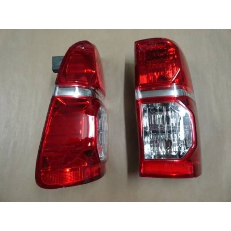 Lanternas Traseiras Hilux 12 à 14 - Par