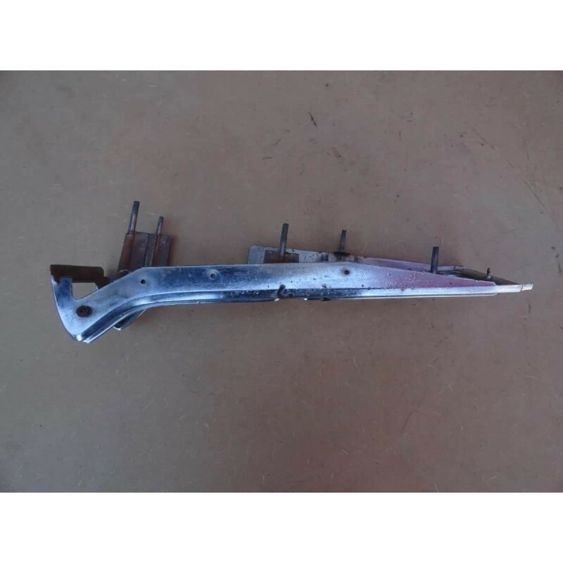 Moldura Friso Lanterna Traseira Direita Dodge Lebaron Magnum