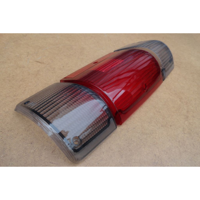 Lente Lanterna Traseira Direita A-20, C-20, D-20, Veraneio 1985 à 1996 Fumê 