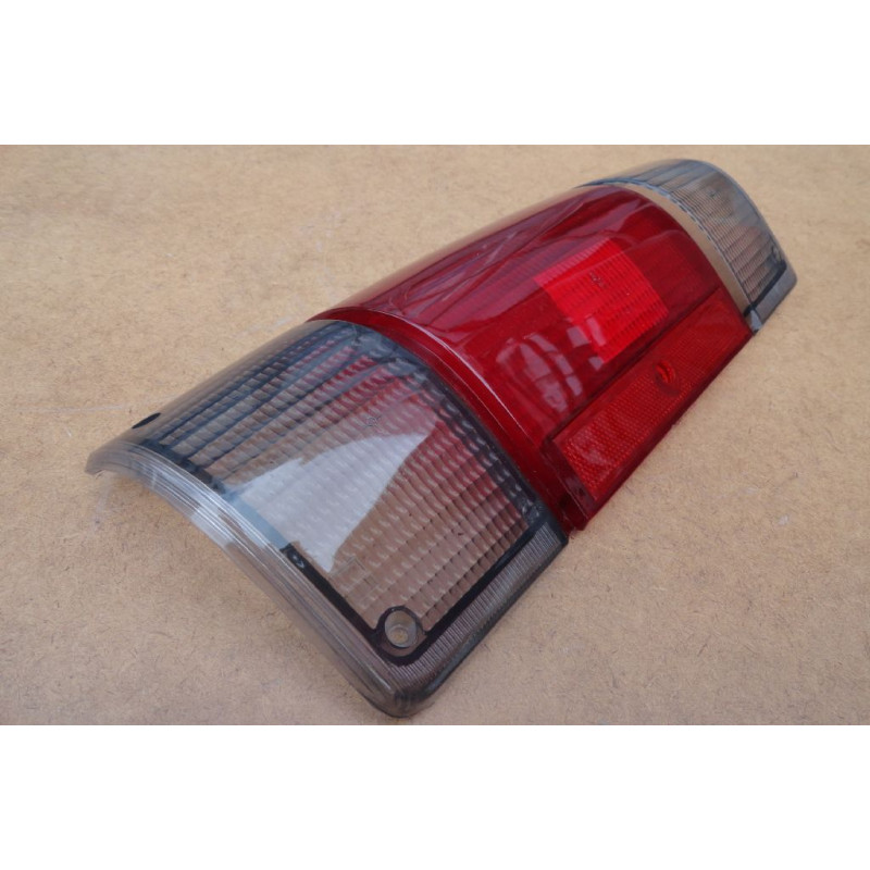 Lente Lanterna Traseira Esquerda A-20, C-20, D-20, Veraneio 85 à 96 Fumê