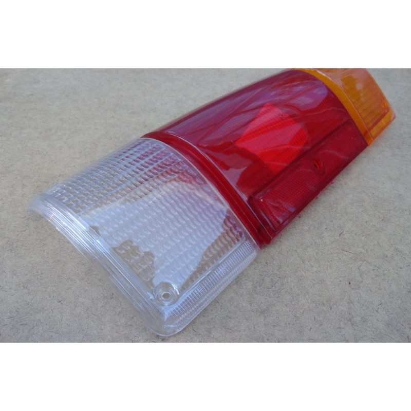 Lente Lanterna Traseira Esquerda D-20, Veraneio 1985 à 1996 Tricolor