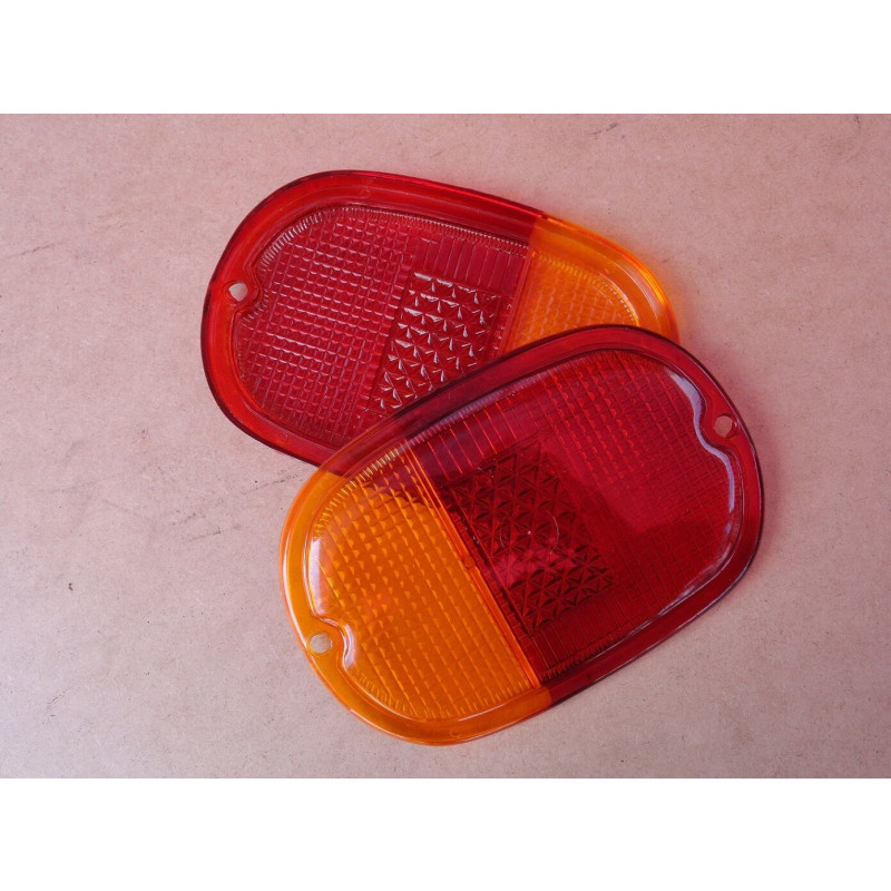 Lente Lanterna Traseira Kombi 63 à 75 Corujinha Par