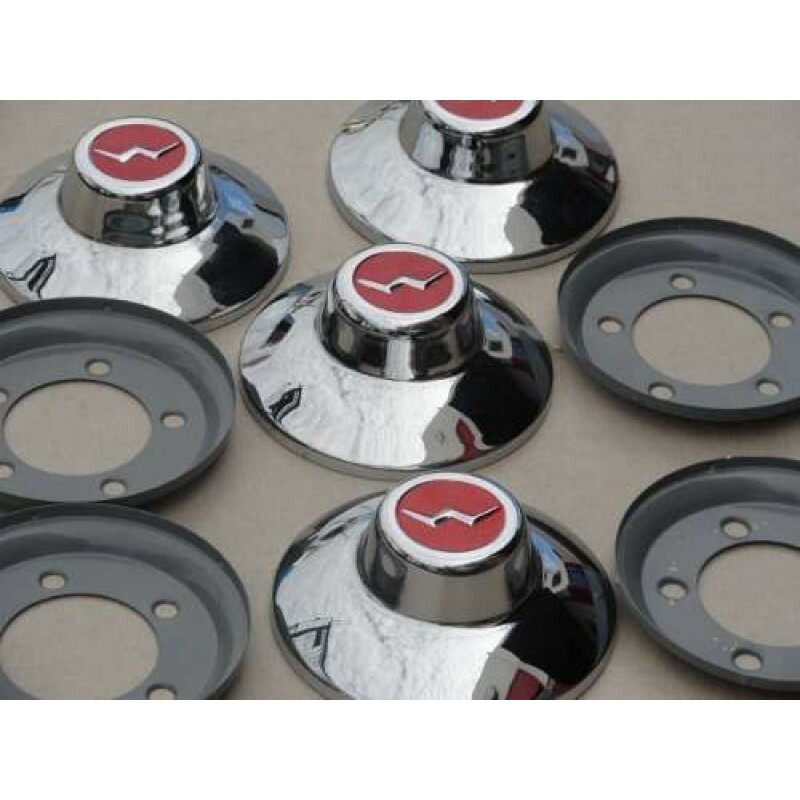 Calota 4x4 Willys Rural F-75 até 1970 com Suporte - Jogo