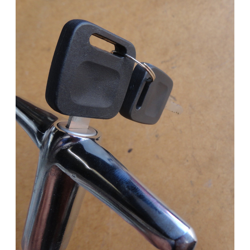 Maçaneta Tampa Traseira Porta Malas Rural Nova