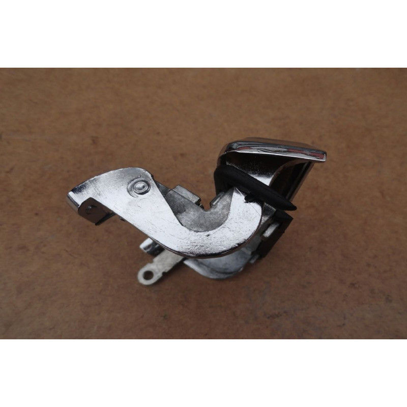 Maçaneta Externa Dianteira Esquerda Del Rey 4 Portas 82 à 91