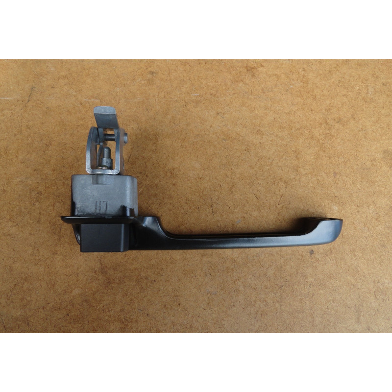 Maçaneta Externa da Porta Esquerda Sem Chave Preta F-1000 93 à 96