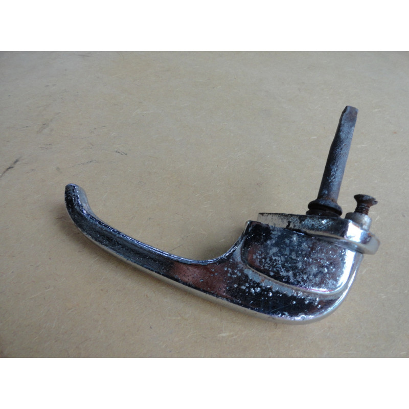 Maçaneta Externa Esquerda Chev Boca de Sapo 47 à 51 Original Usada