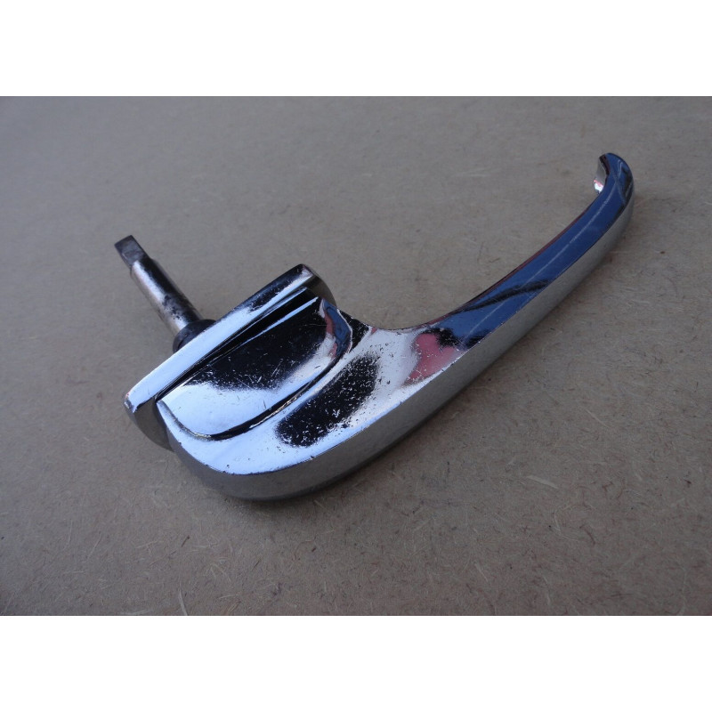 Maçaneta Externa Original Cromada Esquerda Boca de Sapo 1947 a 1951