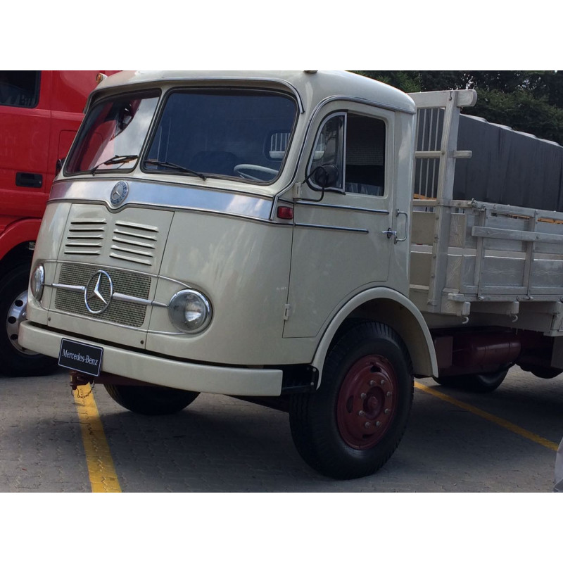 Maçaneta Interna Caminhão Mercedes LP321 Cara Chata Nova - Par