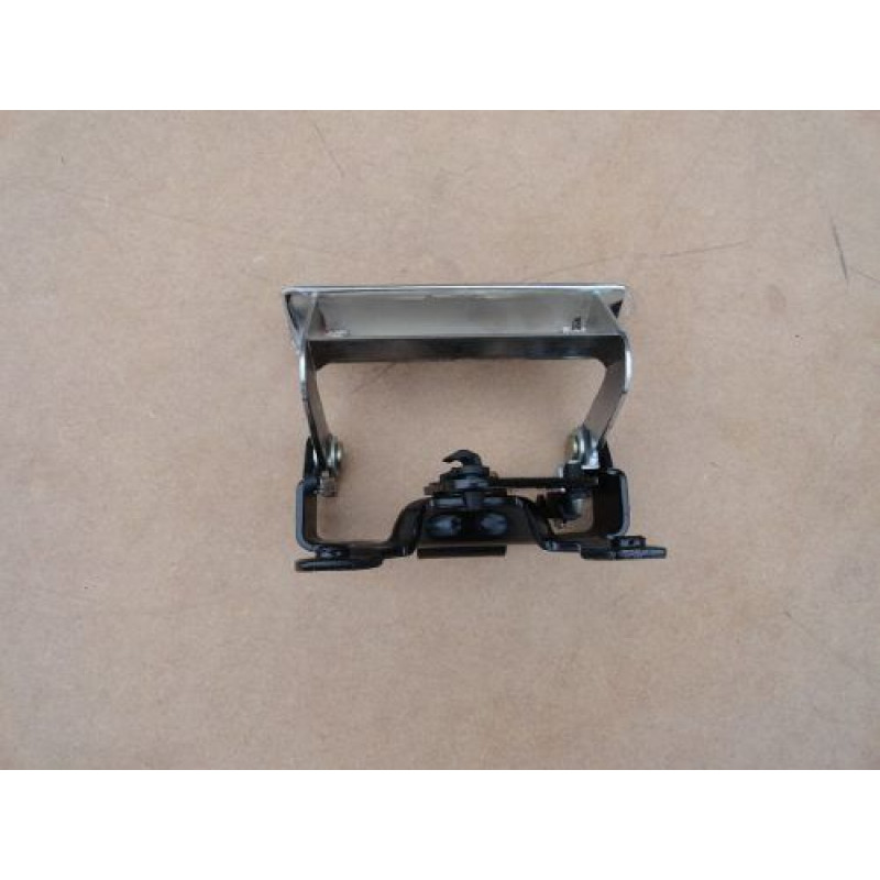 Maçaneta Tampa Caçamba S-10 95 à 12 Cromada