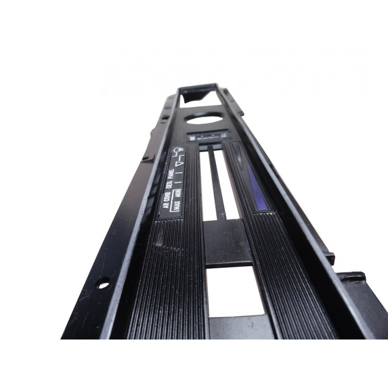 Moldura Ar Condicionado Ignição Luzes Landau 76 Diante - Par