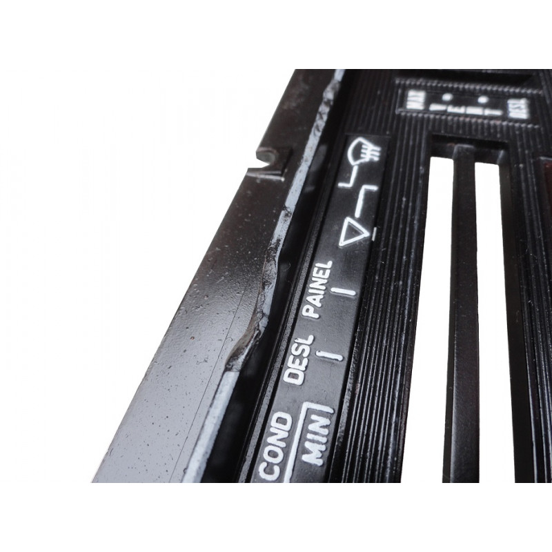 Moldura Ar Condicionado Ignição Luzes Landau 76 Diante - Par