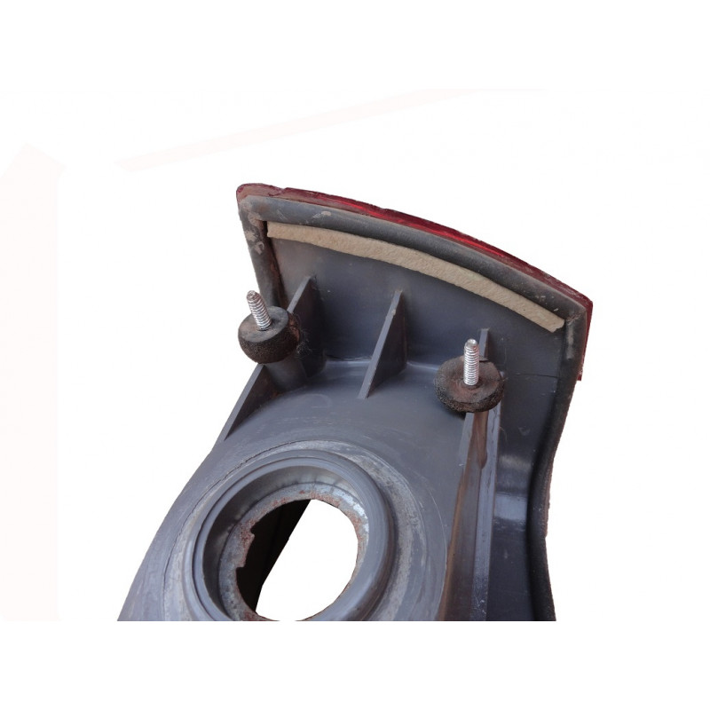 Lanterna Traseira Direita Dodge Polara 78 Diante Original Quebrada