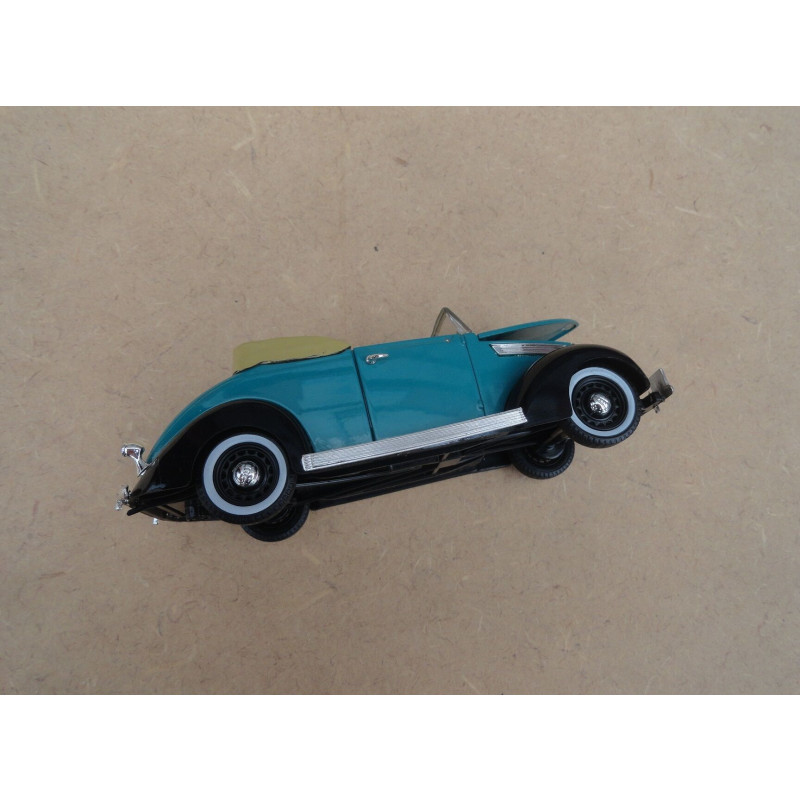 Miniatura Ford 1937 Corvertible Sedan