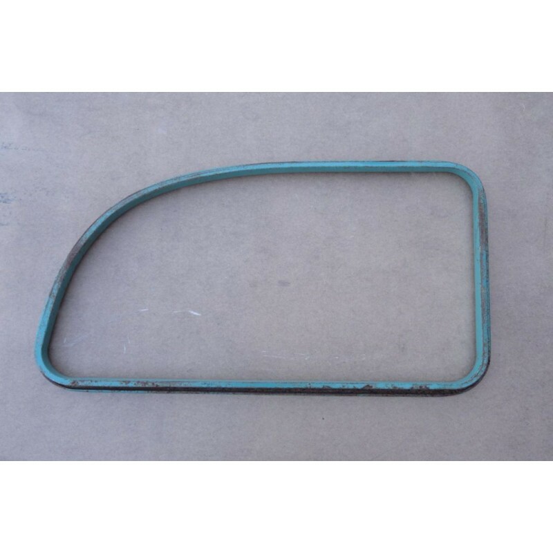 Moldura Interna Janela Traseira Rural 60 à 82 Original Direito