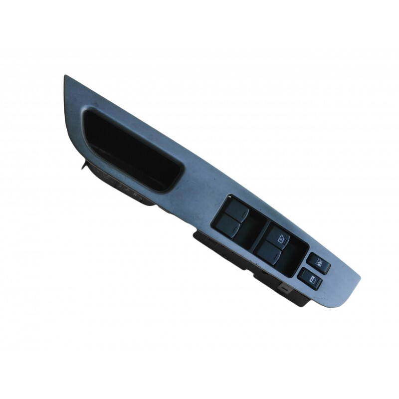 Moldura Botão Vidro Puxador Porta Dianteira Esquerda Nissan Livina Original 