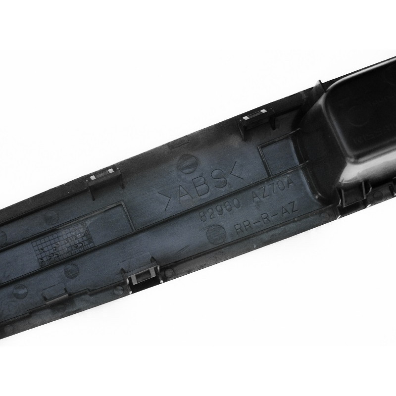 Moldura Acabamento do Puxador de Porta Traseira Direita Nissan Livina Original 