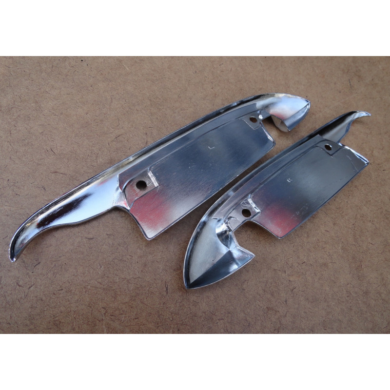 Moldura Maçaneta Externa Boca de Sapo 52 a 53 Cromada - Par