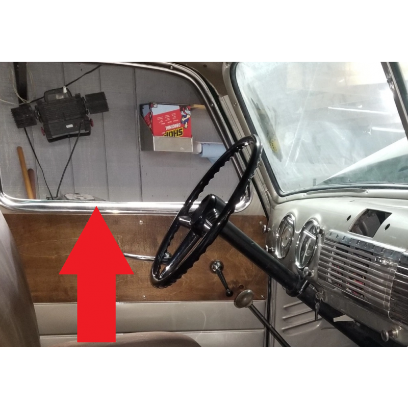 Moldura Interna Janela da Porta Esquerda Chevrolet Boca de Sapo 47 à 50 Original 