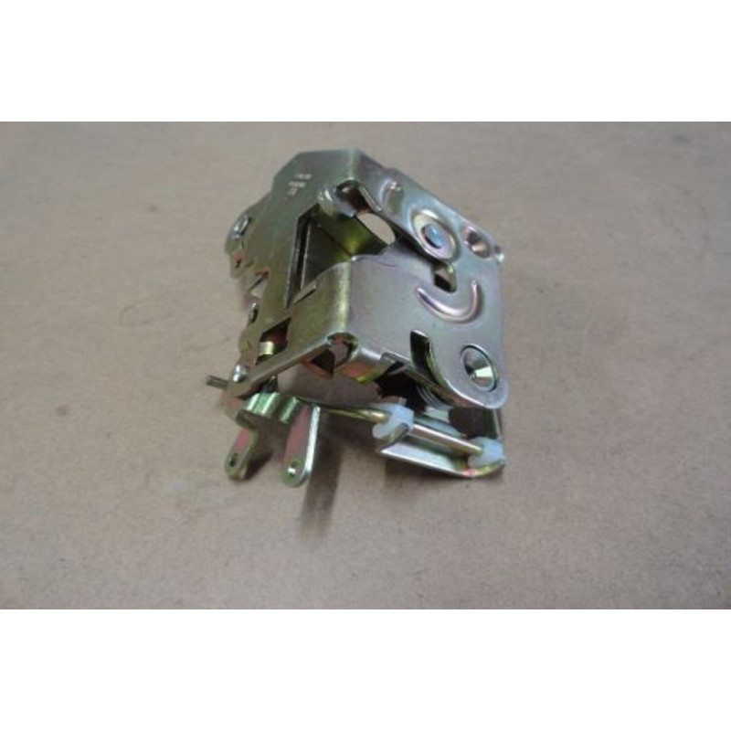 Monza Hatch e Sedan 82 à 96 - Fechadura Porta Dianteira Esquerda