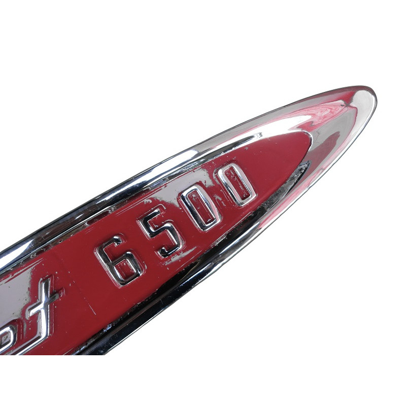 Emblema Lateral do Paralama Caminhão Chevrolet 6500 Marta Rocha 57 Par