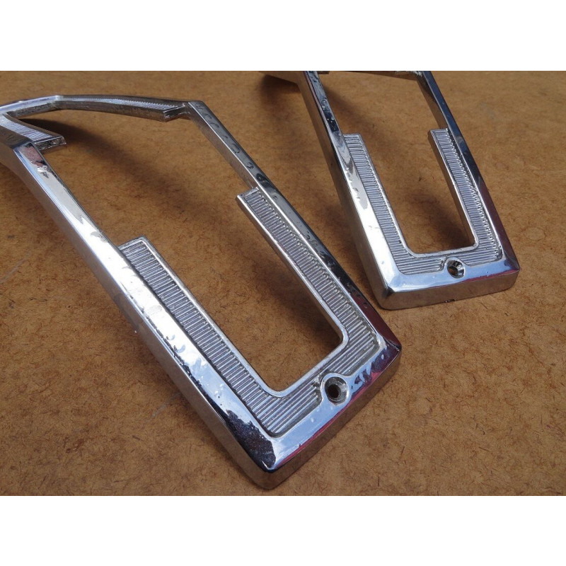 Aro Lanterna Traseira Simca Regente Esplanada 66 à 67 Original Usado - Par