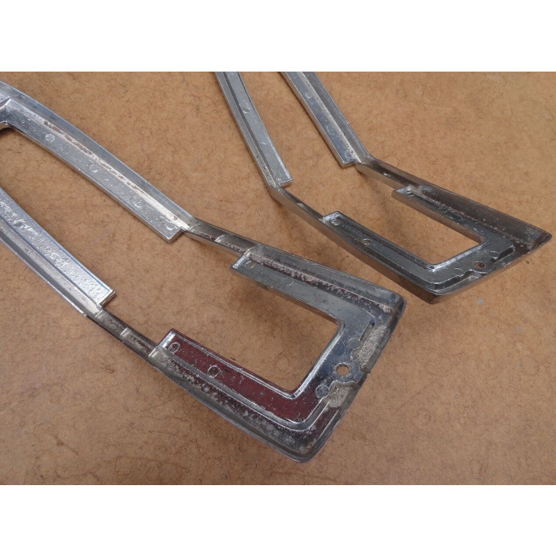 Aro Lanterna Traseira Simca Regente Esplanada 66 à 67 Original Usado - Par