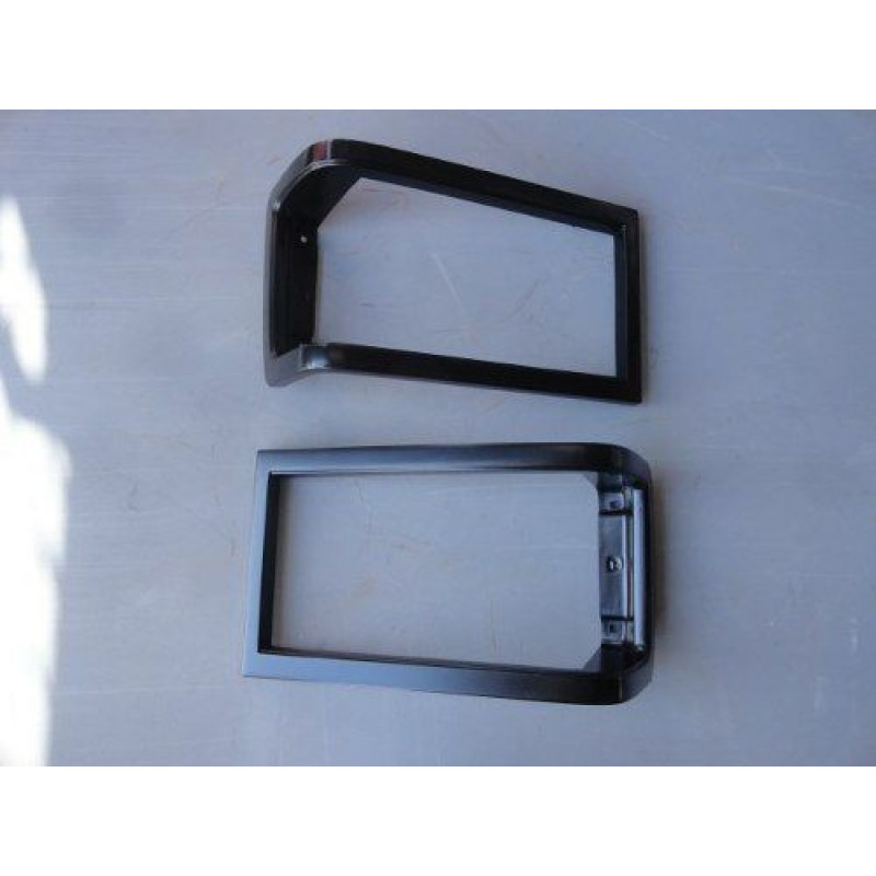 Aro do Farol D-20 Veraneio - Preto (Par)