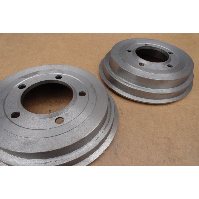 Campana do Freio Traseiro em Ferro Fundido Nova - Par