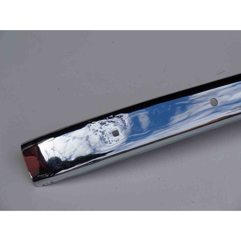 Parachoque Centro Traseiro Rural Cromado c/ Detalhe Original Usado