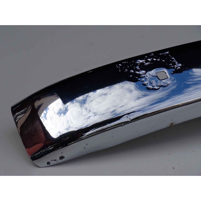 Parachoque Centro Traseiro Rural Cromado c/ Detalhe Original Usado