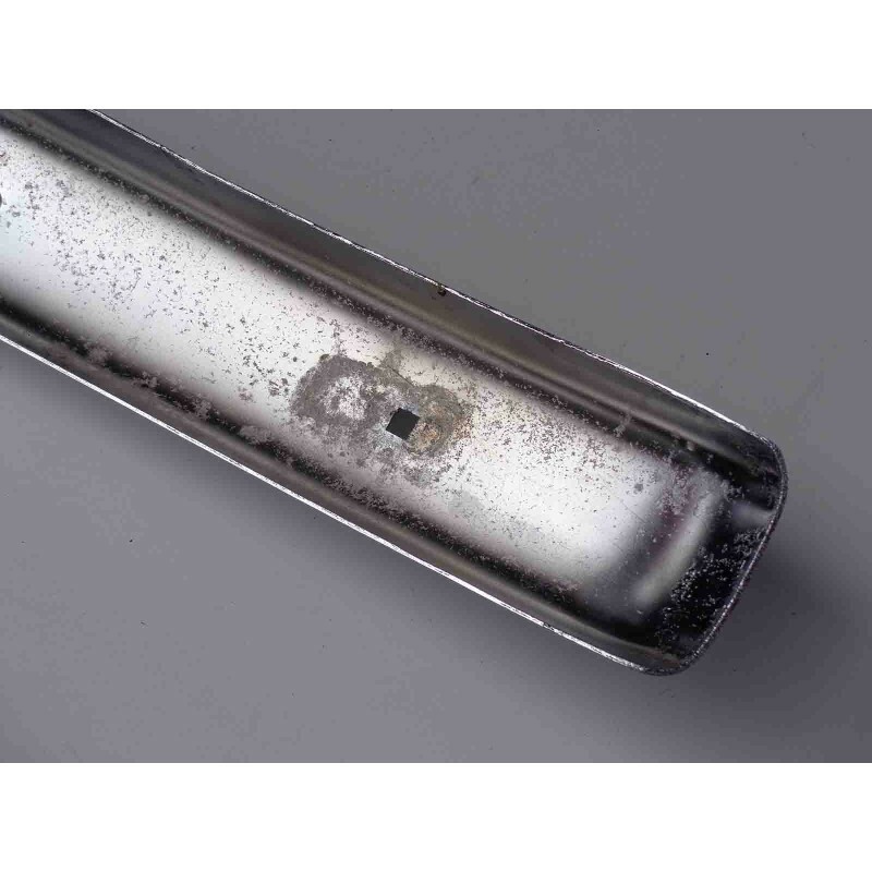 Parachoque Centro Traseiro Rural Cromado c/ Detalhe Original Usado