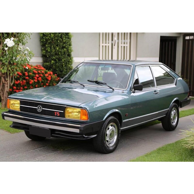 Parachoque Dianteiro Passat 1979 a 1982 com Furo e Amassado Novo