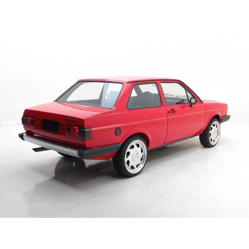 Parachoque Traseiro Voyage até 1986 Sem Furo Cromado com Detalhes