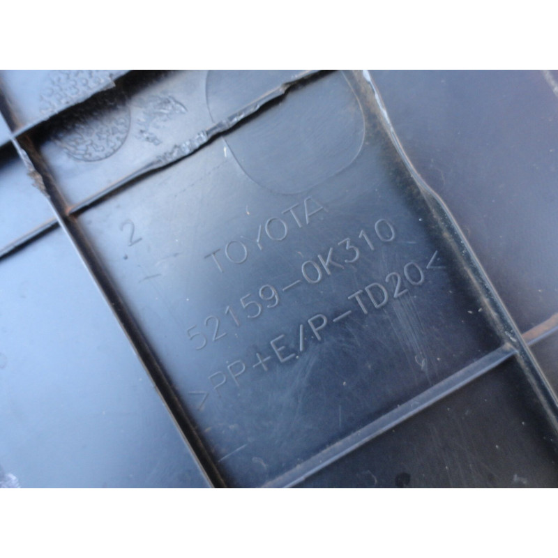 Pisadeira Central Parachoque Traseiro Toyota Hilux 2016 a 2021