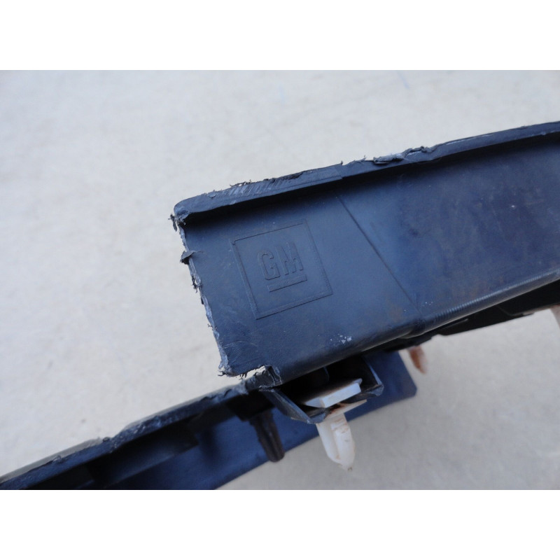 Pisadeira Moldura Canto Direito Parachoque Traseiro S10 2012 em Diante