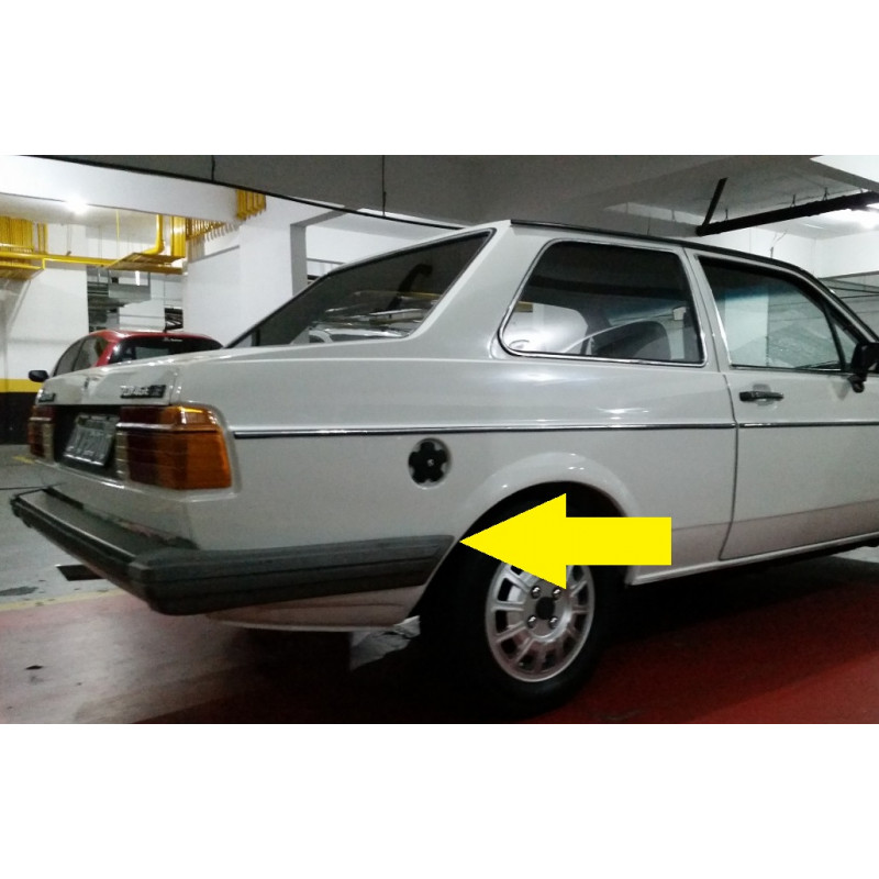 Ponteira Traseira Direita do Parachoque Voyage 84 a 86 Original