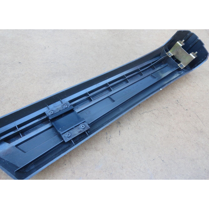 Ponteira Traseira Direita do Parachoque Voyage 84 a 86 Original