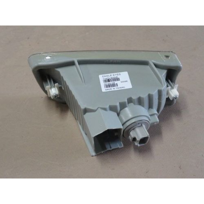 Pisca Parachoque Hilux SW4 99 à 03 Direito