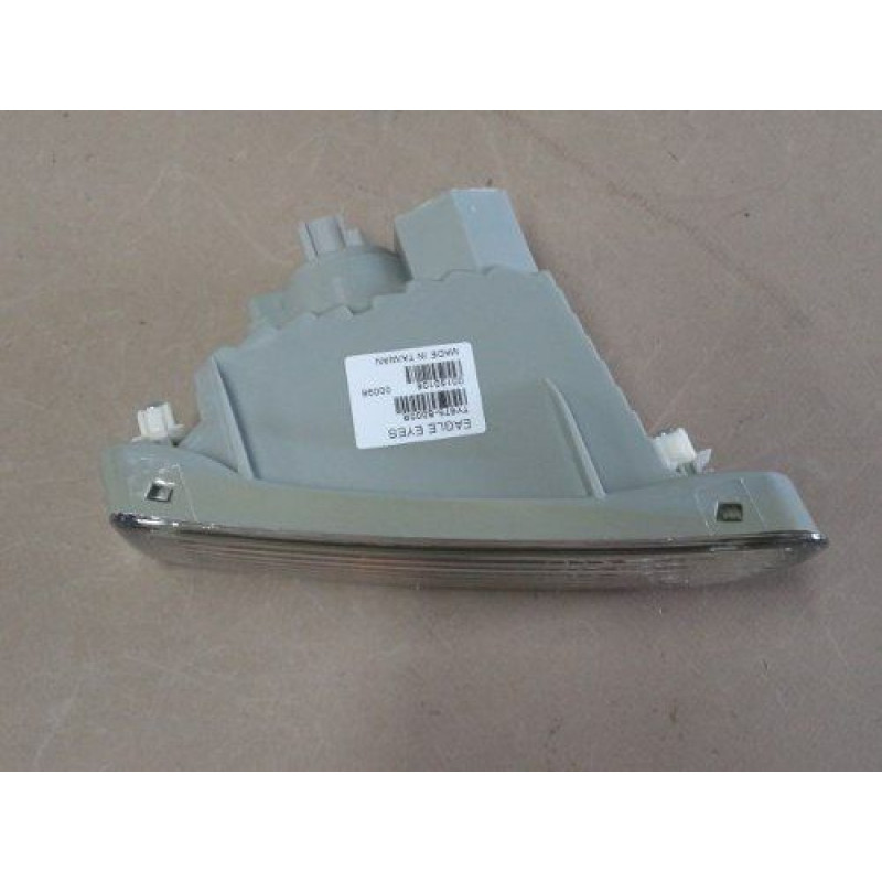 Pisca Parachoque Hilux SW4 99 à 03 Direito