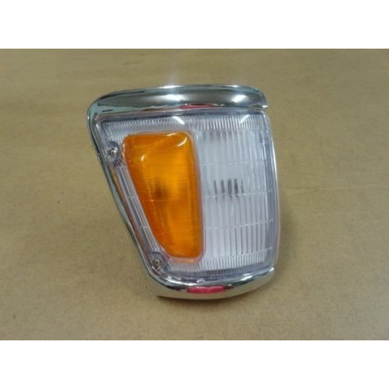 Pisca Superior Hilux 4x4 SR-5 93 à 01 Direito