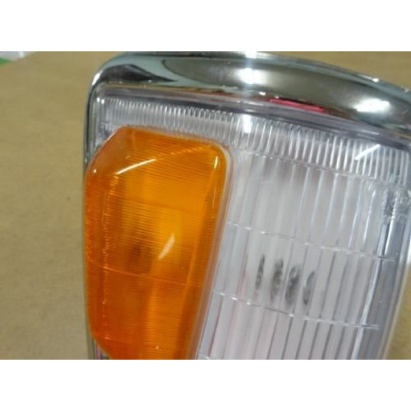 Pisca Superior Hilux 4x4 SR-5 93 à 01 Direito