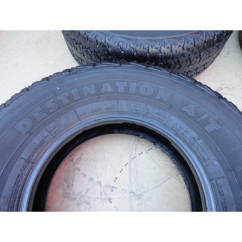 Pneu Firestone Destination A/T 255 75 15 Aro 15 Usado - Jogo