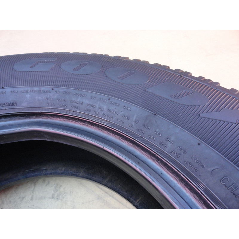 Pneu Goodyear Wrangler SR-A 235/70/16 Aro 16 Usado