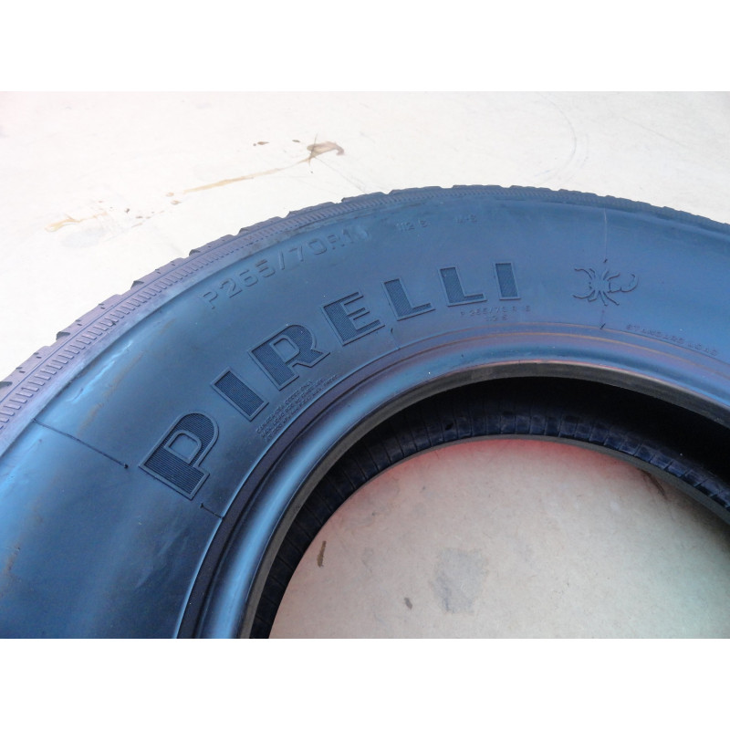 Pneu Pirelli Scorpion A/T 265 70 R16 Aro 16 Usado Riscado