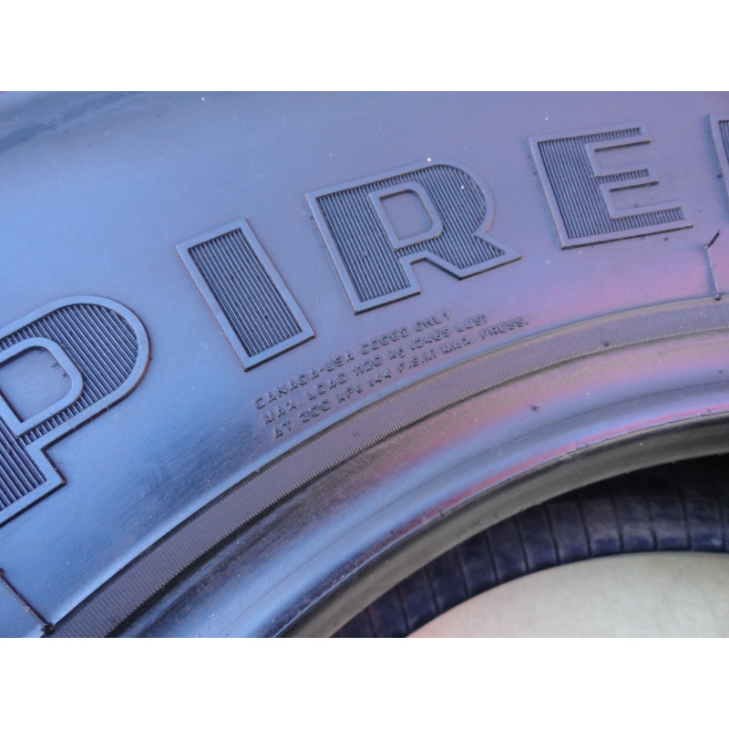 Pneu Pirelli Scorpion A/T 265 70 R16 Aro 16 Usado Riscado